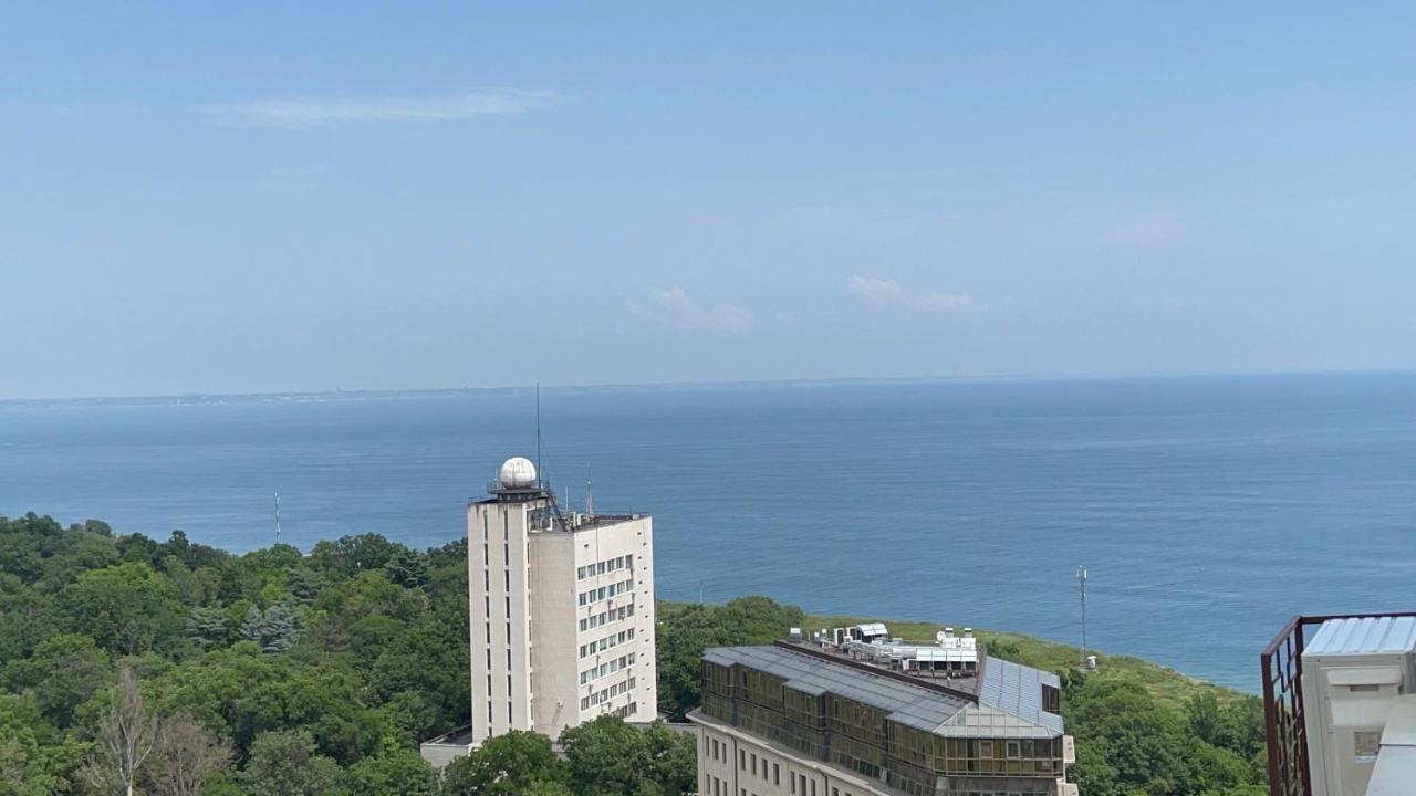 Sea View Kadorr Suite Одеса Екстериор снимка