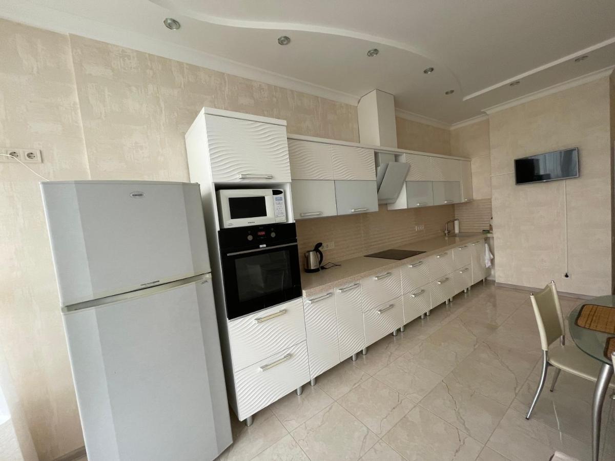 Sea View Kadorr Suite Одеса Екстериор снимка