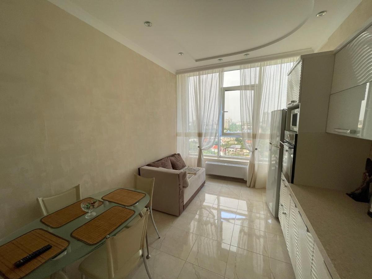 Sea View Kadorr Suite Одеса Екстериор снимка